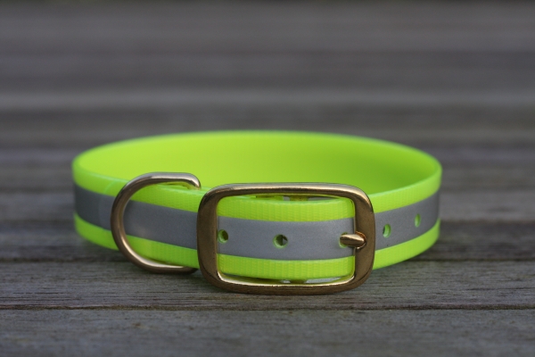 Biothane Halsband, reflective 25mm geel (gesp) + optie gratis hanger met print