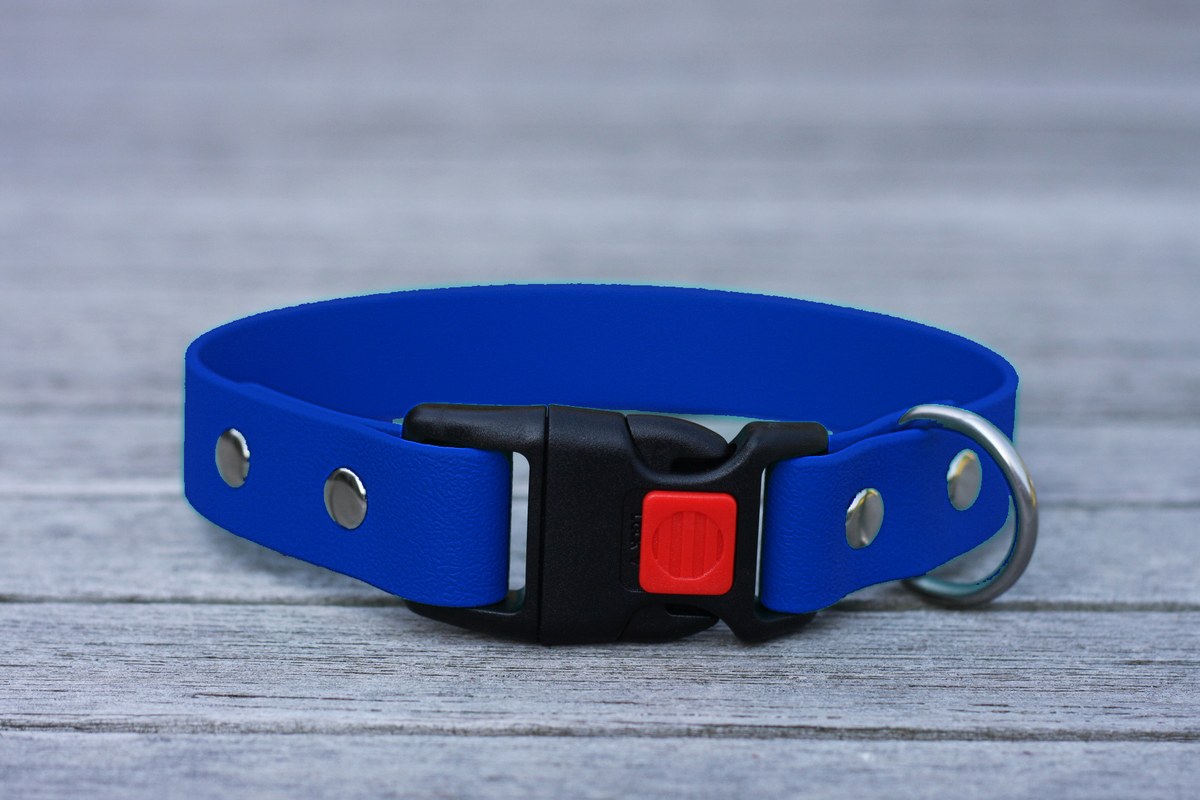 Biothane Halsband 25mm (Clic schwarz) in dunkel-blau — handgefertigt