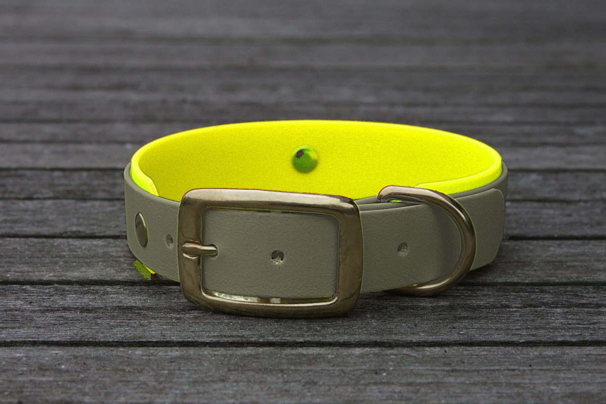 Biothane Halsband 19/25mm "bicolor" (Schnalle) bicolor: olive / Jagd-grün / neon-gelb — handgefertigt