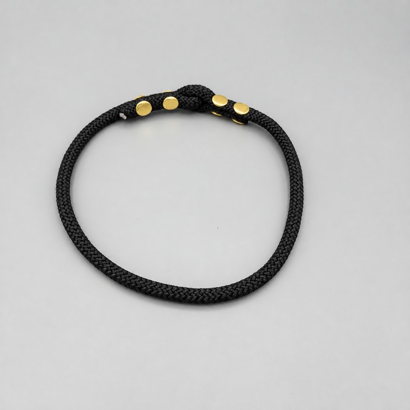 Collar FieldTrial — negro — vista trasera — hecho a mano en adorit.be